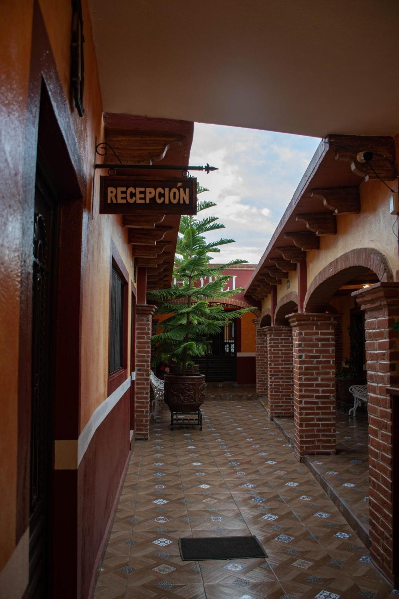 Hotel El Patio Tequisquiapan Exterior photo